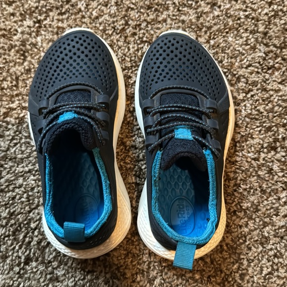 Crocs - Picture 3 of 3